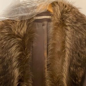 Fur collar vintage Perry Ellis wool duster